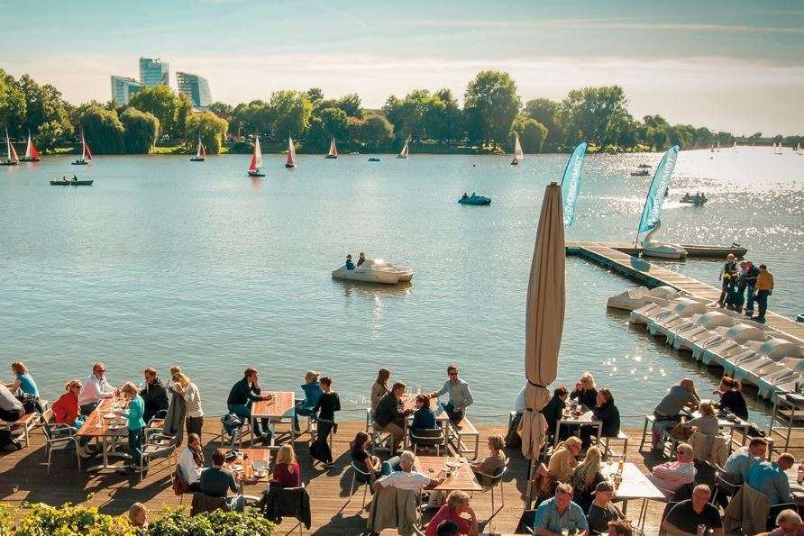 A2 am See - Restaurant