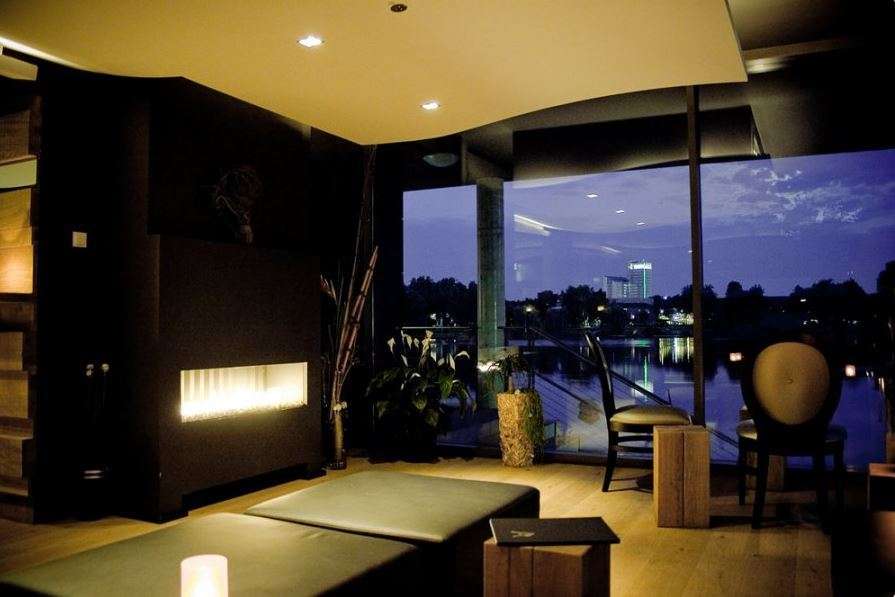 A2 am See - Restaurant