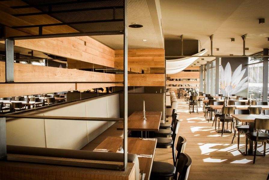 A2 am See - Restaurant