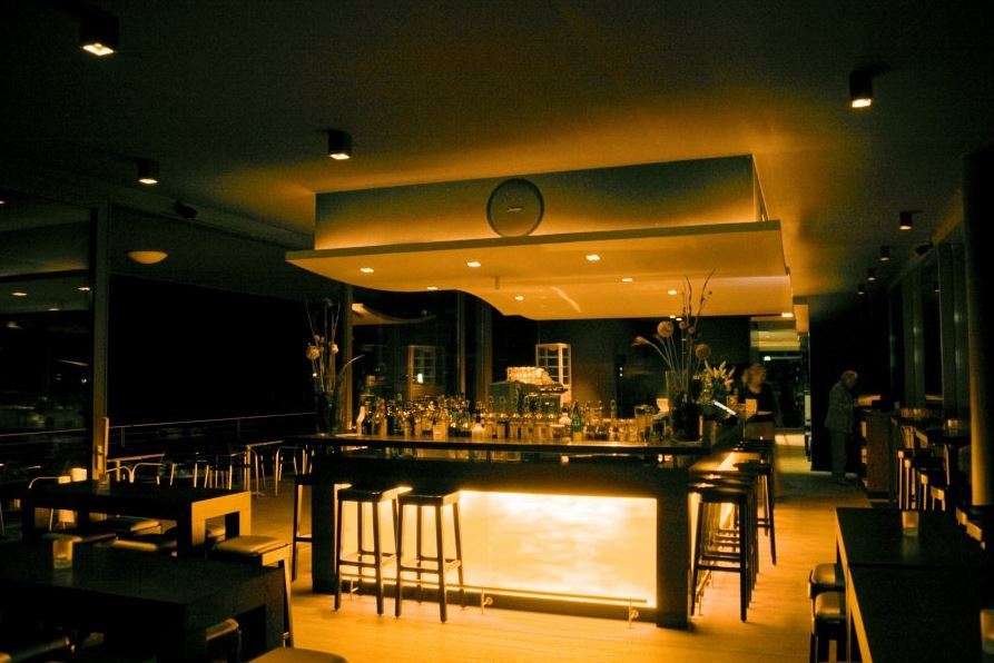 A2 am See - Restaurant